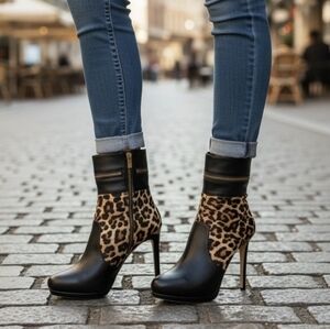 Michael Kors Haya Platform Stilleto Zipper Leopard Printed Hair-Calf Bootie 9.5